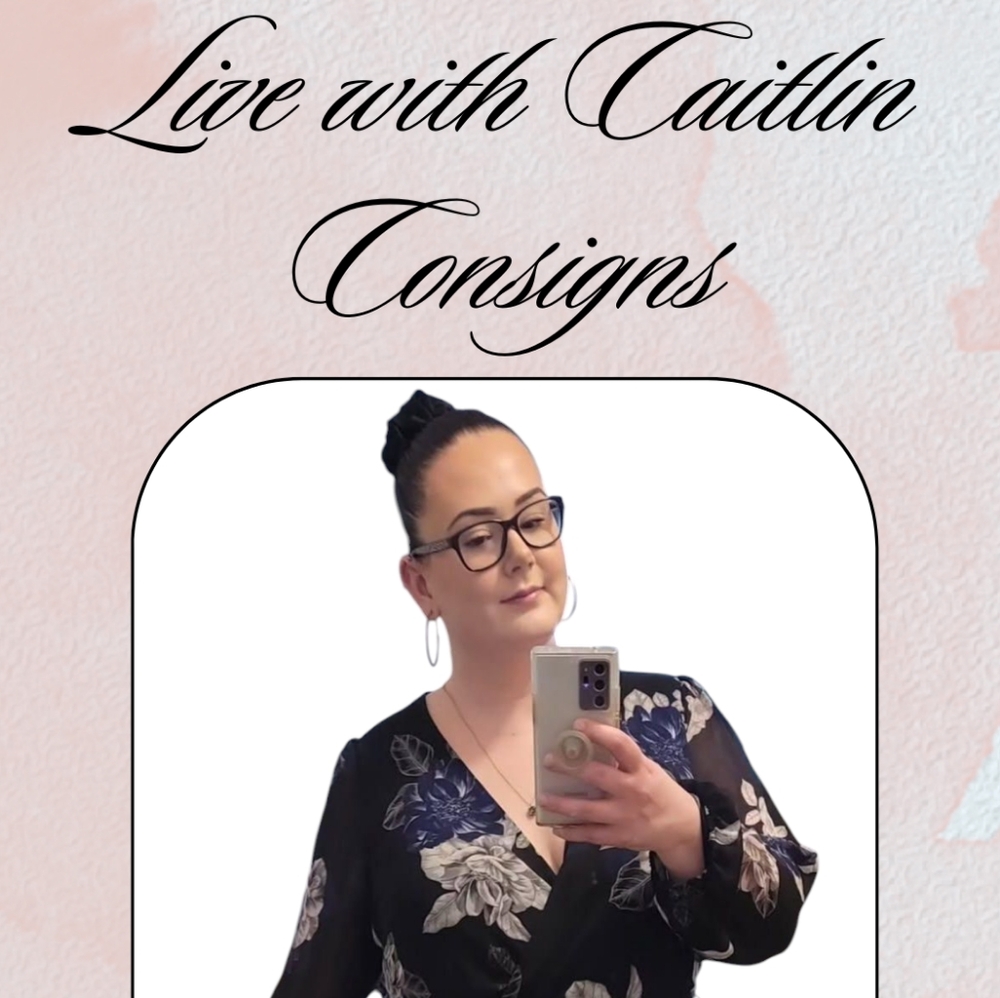 Caitlin's LIVE Show Notification!
